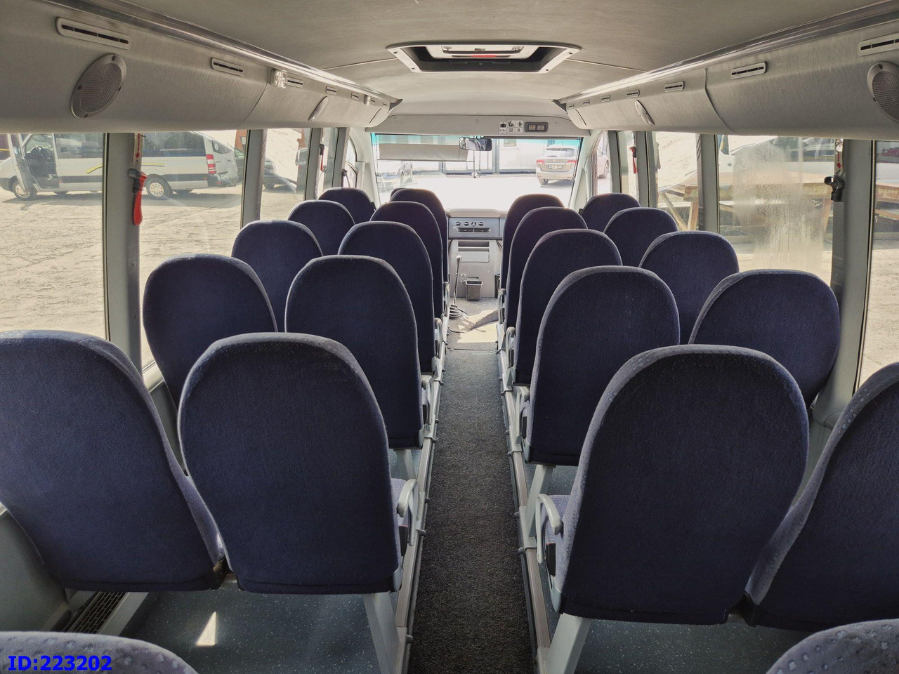 Coach MERCEDES-BENZ Sunrider 818D Vario 33 - Seater: picture 16 Coach MERCEDES-BENZ Sunrider 818D Vario 33 - Seater: picture 16