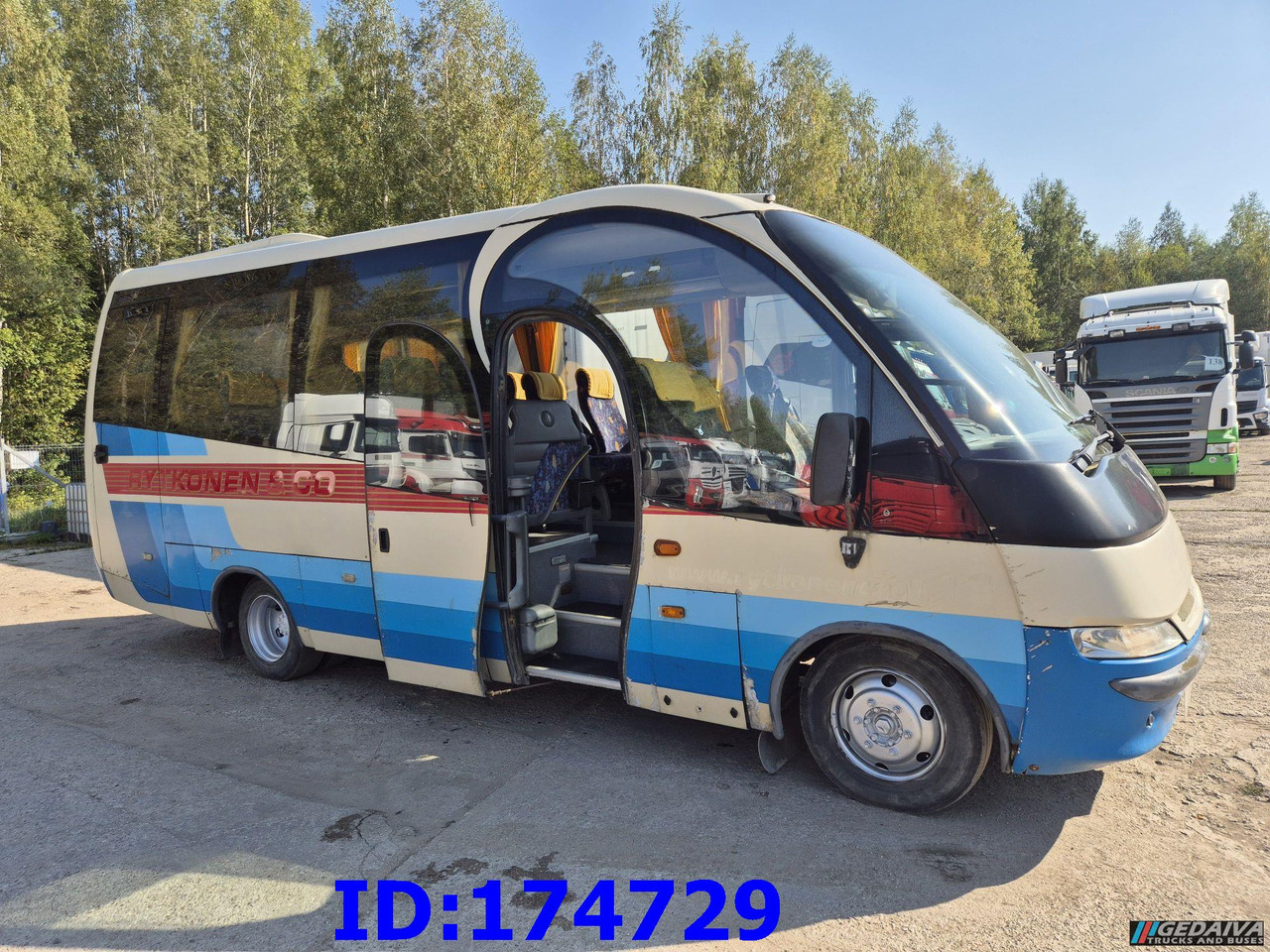 MERCEDES-BENZ Vario 815 26-Seater - Coach: picture 4 MERCEDES-BENZ Vario 815 26-Seater - Coach: picture 4