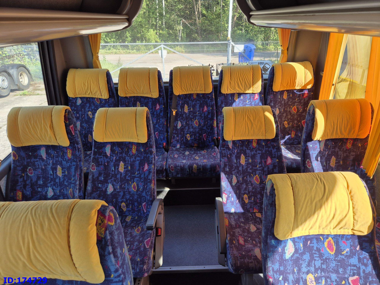 Coach MERCEDES-BENZ Vario 815 26-Seater: picture 17 Coach MERCEDES-BENZ Vario 815 26-Seater: picture 17