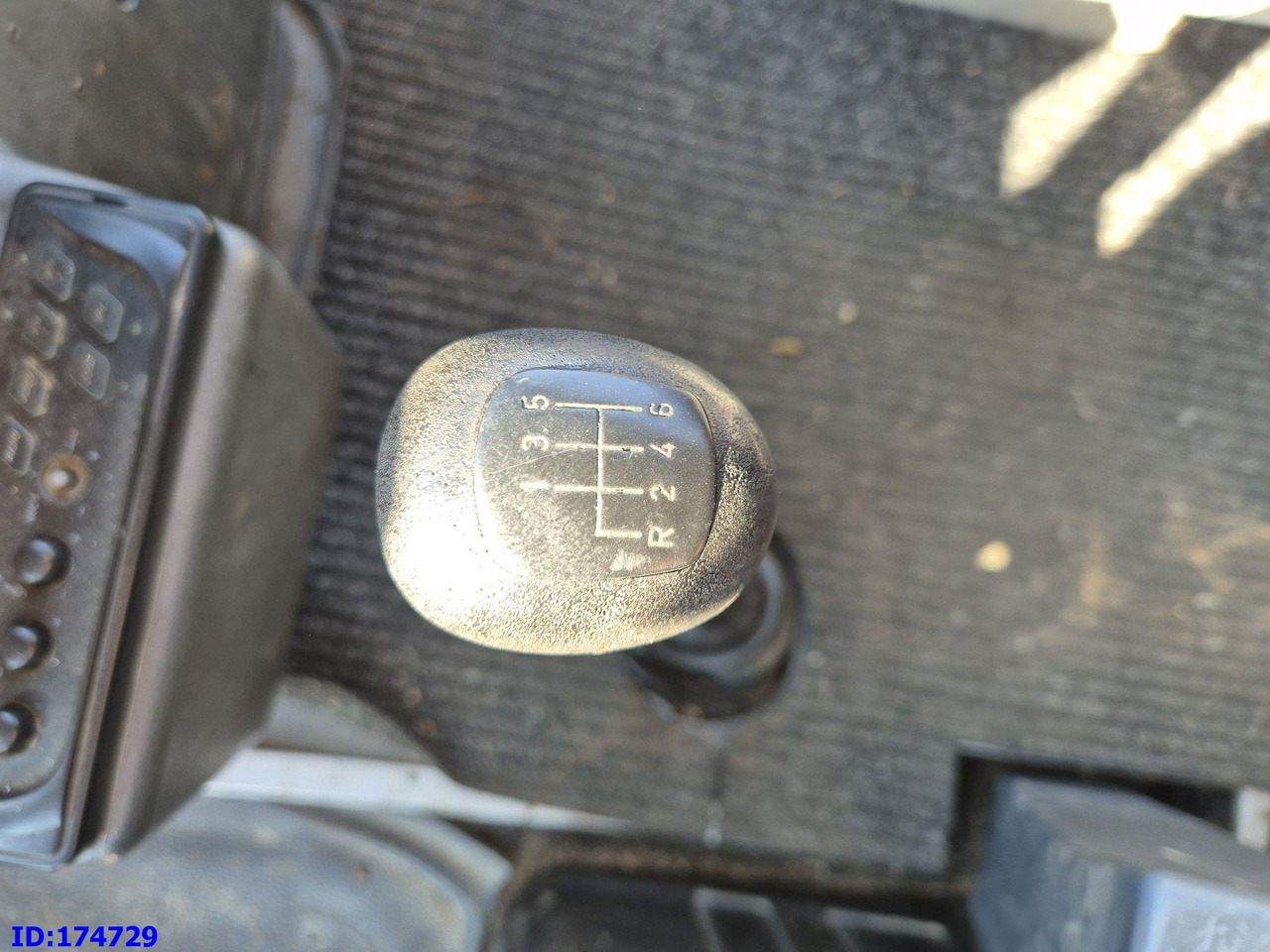 Coach MERCEDES-BENZ Vario 815 26-Seater: picture 12 Coach MERCEDES-BENZ Vario 815 26-Seater: picture 12