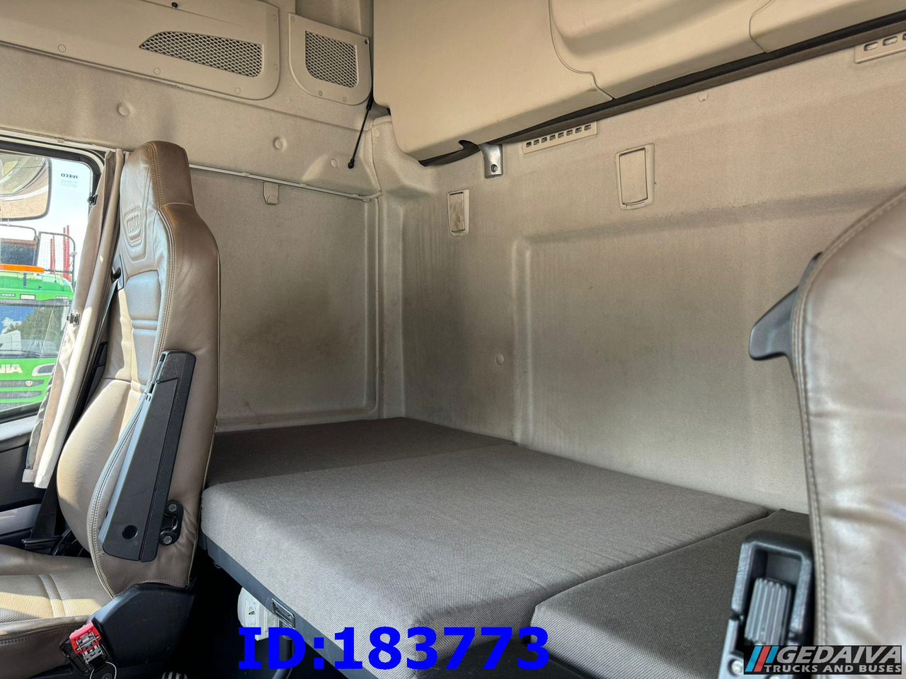 Tractor unit IVECO Stralis 560 6X2  Euro6: picture 15