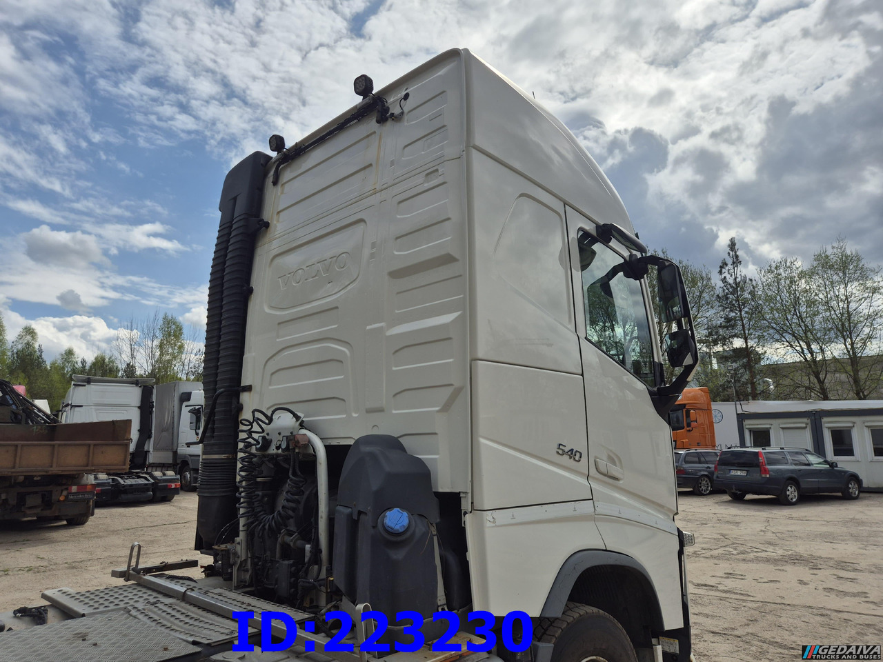 VOLVO FH13 540HP 6x2 (10 tyre) - Tractor unit: picture 4 VOLVO FH13 540HP 6x2 (10 tyre) - Tractor unit: picture 4
