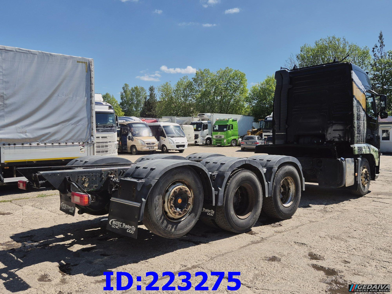 VOLVO FH13 540HP 8X4 (Steering axle) RETARDER - Cab chassis truck: picture 4 VOLVO FH13 540HP 8X4 (Steering axle) RETARDER - Cab chassis truck: picture 4