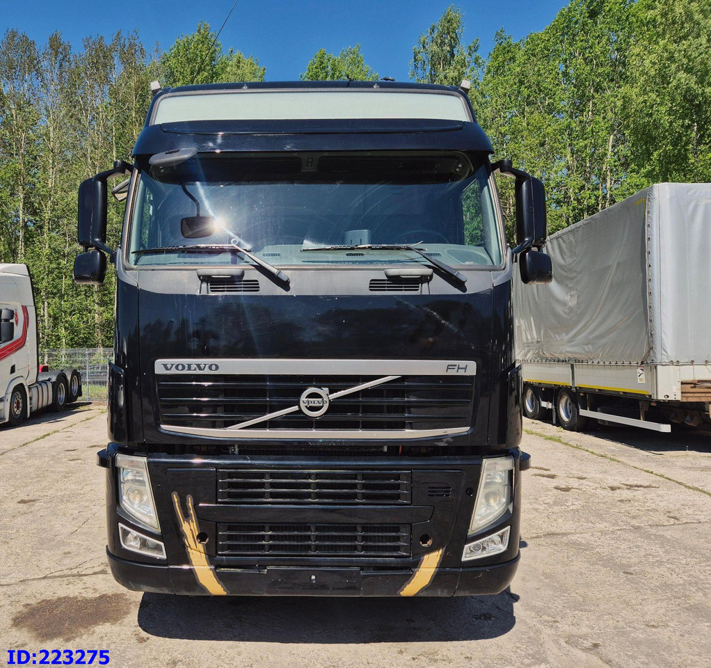 VOLVO FH13 540HP 8X4 (Steering axle) RETARDER - Cab chassis truck: picture 2 VOLVO FH13 540HP 8X4 (Steering axle) RETARDER - Cab chassis truck: picture 2