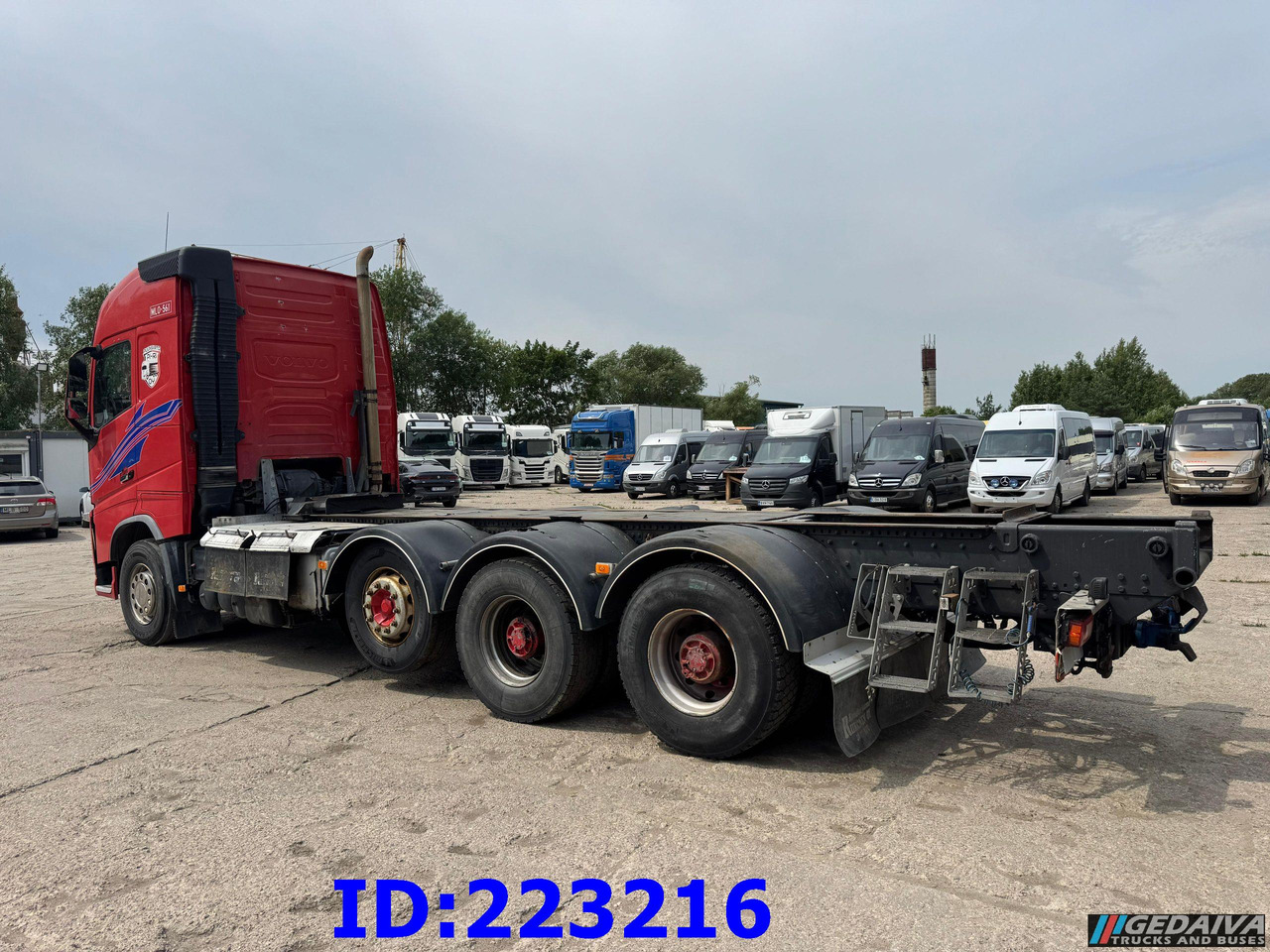 VOLVO FH16 700HP 8X4 Big axle - Cab chassis truck: picture 5 VOLVO FH16 700HP 8X4 Big axle - Cab chassis truck: picture 5