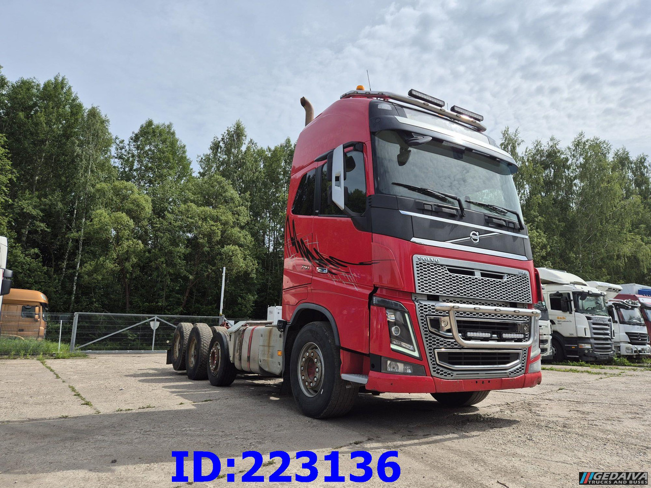 VOLVO FH16 750HP - 8x4 -Big Axles - Cab chassis truck: picture 4 VOLVO FH16 750HP - 8x4 -Big Axles - Cab chassis truck: picture 4