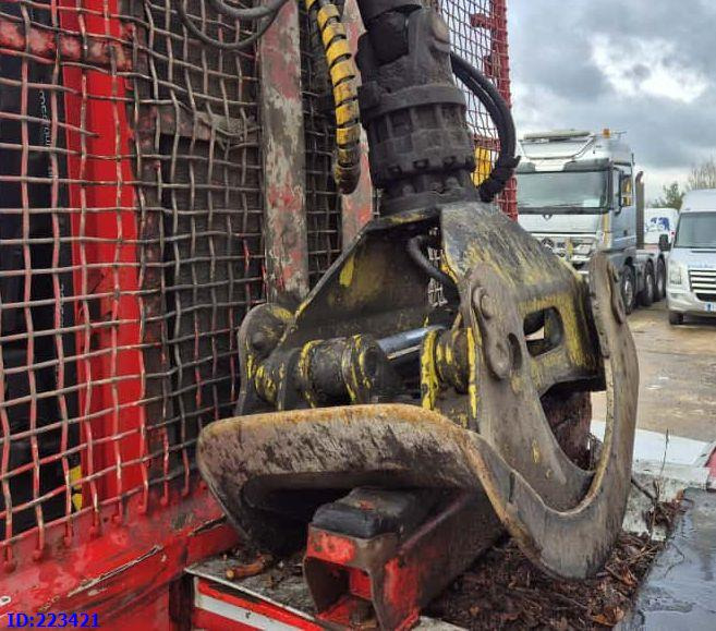 Timber truck VOLVO FH16 750HP 8x4 + KESLA CRANE: picture 19 Timber truck VOLVO FH16 750HP 8x4 + KESLA CRANE: picture 19