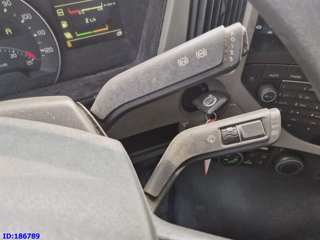 Cab chassis truck VOLVO FM13 500HP 6x2: picture 13 Cab chassis truck VOLVO FM13 500HP 6x2: picture 13