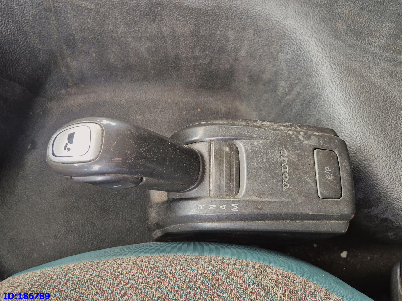 Cab chassis truck VOLVO FM13 500HP 6x2: picture 15 Cab chassis truck VOLVO FM13 500HP 6x2: picture 15