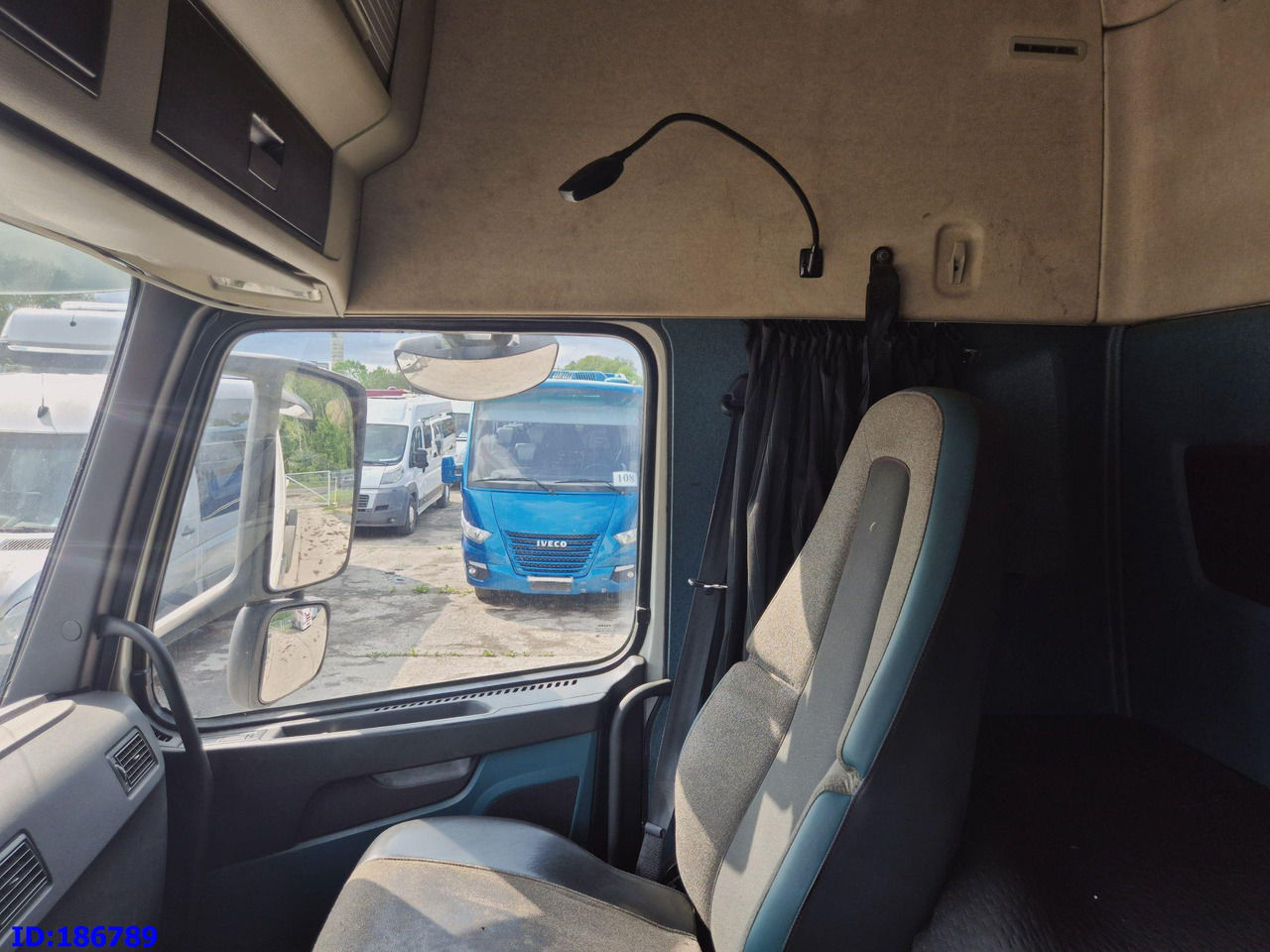 Cab chassis truck VOLVO FM13 500HP 6x2: picture 18 Cab chassis truck VOLVO FM13 500HP 6x2: picture 18