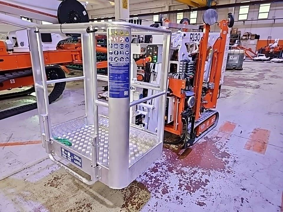 EasyLift R130  - Articulated boom: picture 4 EasyLift R130  - Articulated boom: picture 4