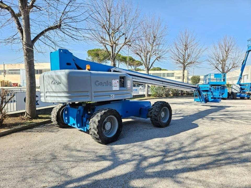 Telescopic boom Genie S 85 4WD: picture 11