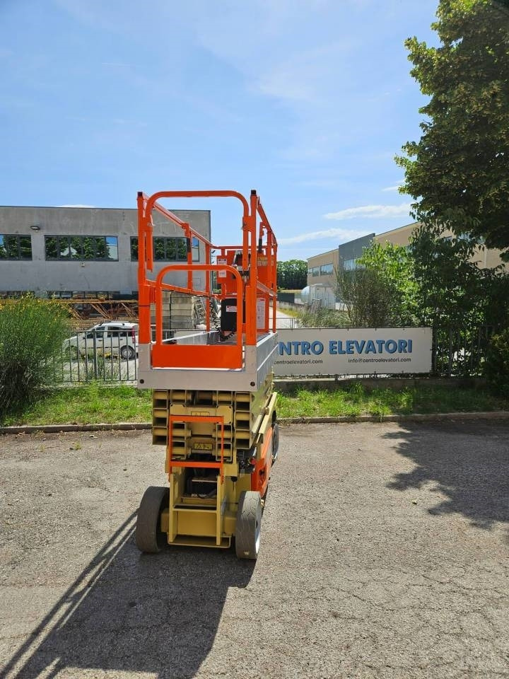 JLG 2630 ES - Scissor lift: picture 3 JLG 2630 ES - Scissor lift: picture 3
