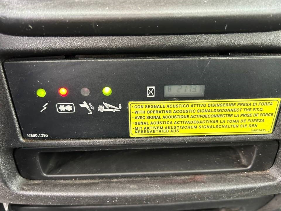 Truck mounted aerial platform Socage 20D: picture 9