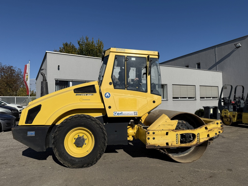 Bomag BW 177DH-4 (111742) - Compactor: picture 4 Bomag BW 177DH-4 (111742) - Compactor: picture 4
