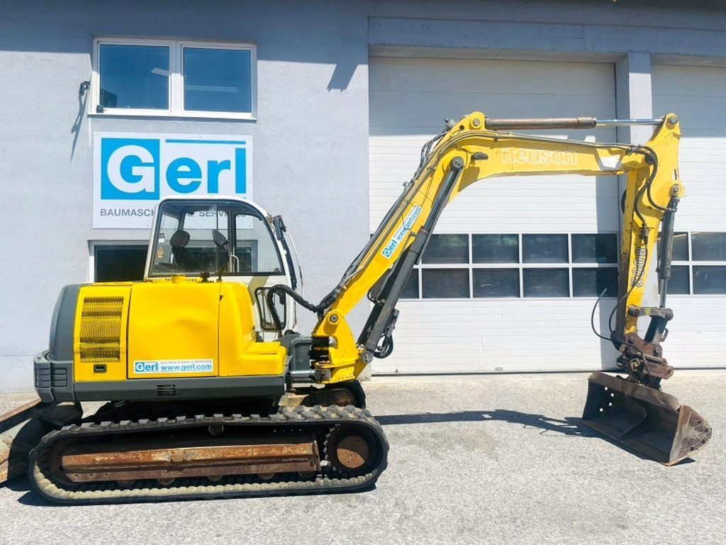 Neuson 8002 RDV (4015) - Mini excavator: picture 2 Neuson 8002 RDV (4015) - Mini excavator: picture 2