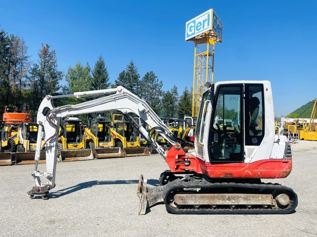 Takeuchi TB250 (3990) - Mini excavator: picture 1 Takeuchi TB250 (3990) - Mini excavator: picture 1