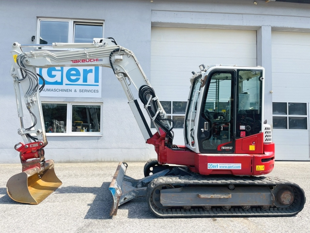 Mini excavator Takeuchi TB280FR (4051): picture 9