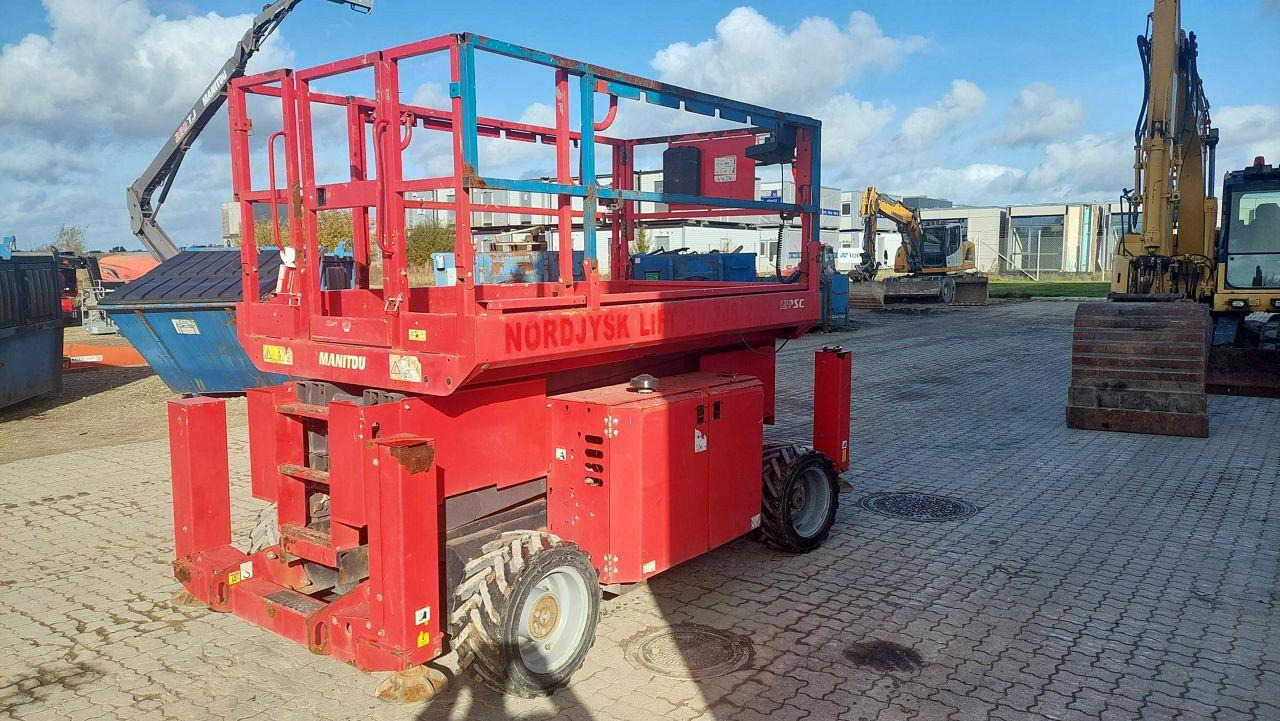 Manitou 120SC - Scissor lift: picture 3 Manitou 120SC - Scissor lift: picture 3