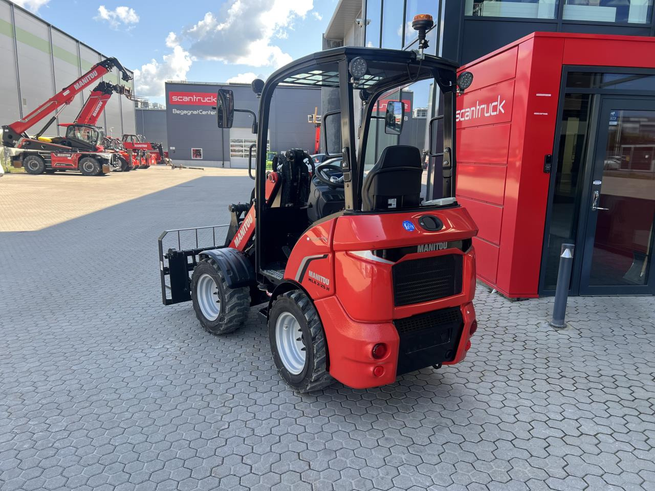 Manitou MLA 2-25H-4P - Wheel loader: picture 2 Manitou MLA 2-25H-4P - Wheel loader: picture 2