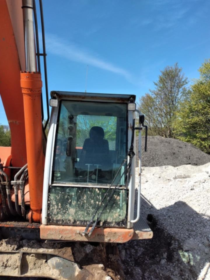 Terex TC240LC - Crawler excavator: picture 2 Terex TC240LC - Crawler excavator: picture 2