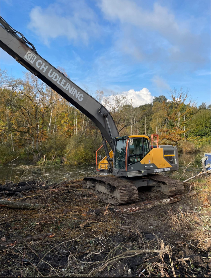Volvo EC250E LR - Crawler excavator: picture 1 Volvo EC250E LR - Crawler excavator: picture 1