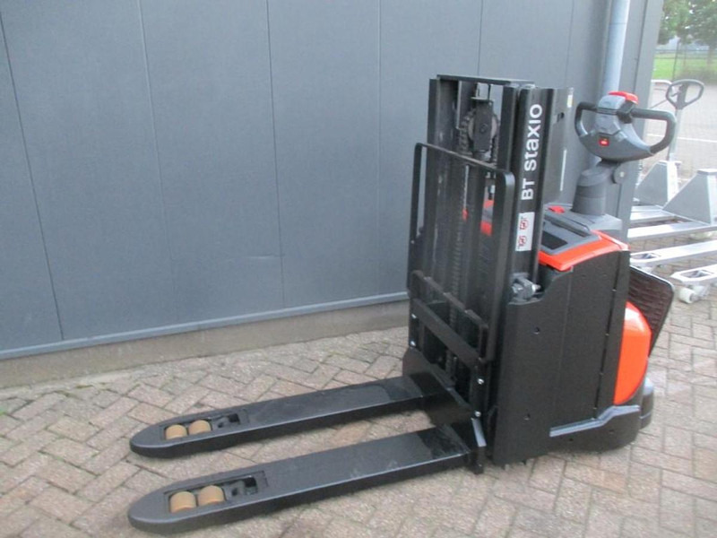 BT SWE 200D - Stacker: picture 2 BT SWE 200D - Stacker: picture 2