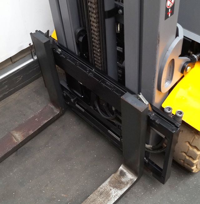 Jungheinrich EFG430s - Electric forklift: picture 3 Jungheinrich EFG430s - Electric forklift: picture 3
