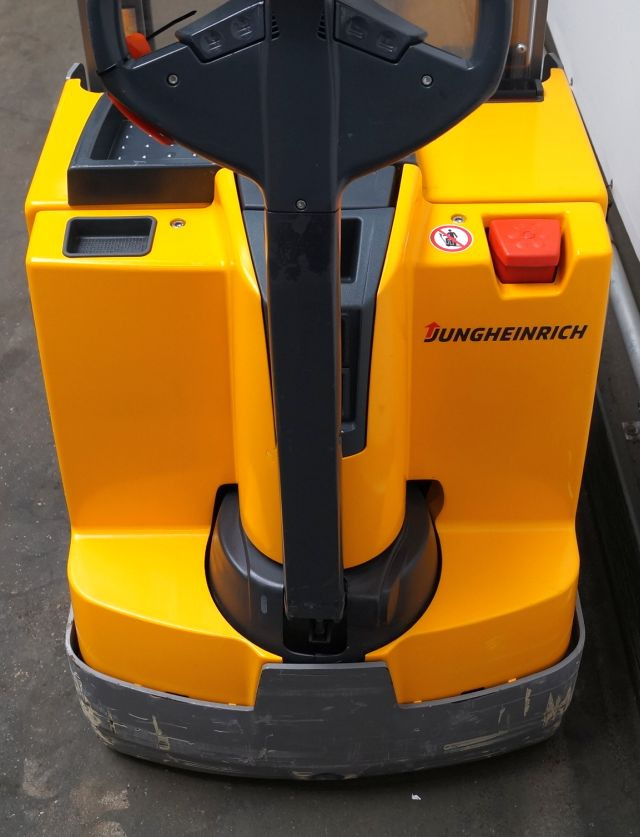Jungheinrich EJD220 - Stacker: picture 3 Jungheinrich EJD220 - Stacker: picture 3