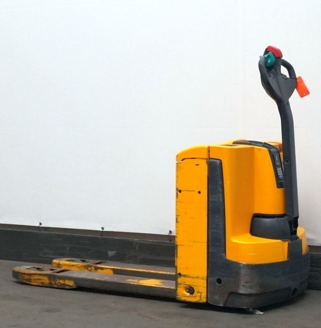 Jungheinrich EJE116 - Pallet truck: picture 2 Jungheinrich EJE116 - Pallet truck: picture 2