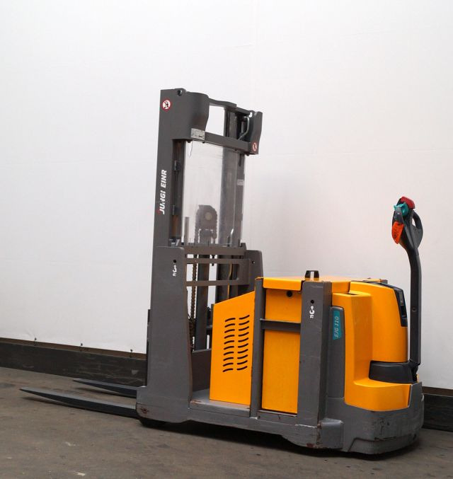 Jungheinrich EJG110 - Stacker: picture 2 Jungheinrich EJG110 - Stacker: picture 2