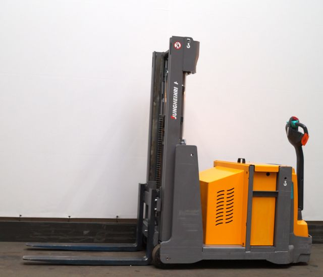 Jungheinrich EJG110 - Stacker: picture 1 Jungheinrich EJG110 - Stacker: picture 1