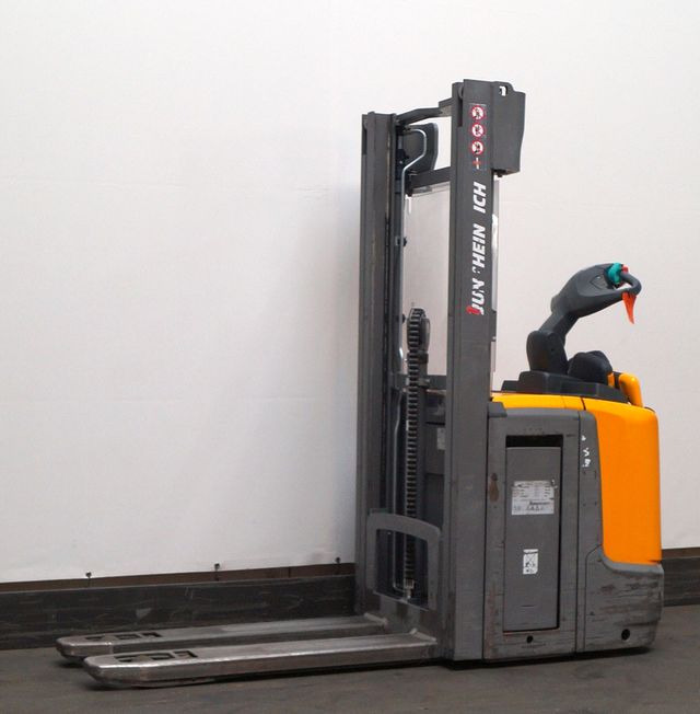Jungheinrich ERC212z - Stacker: picture 1 Jungheinrich ERC212z - Stacker: picture 1
