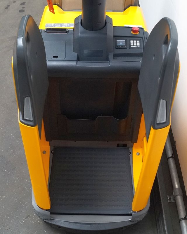 Jungheinrich ERD220 - Stacker: picture 3 Jungheinrich ERD220 - Stacker: picture 3