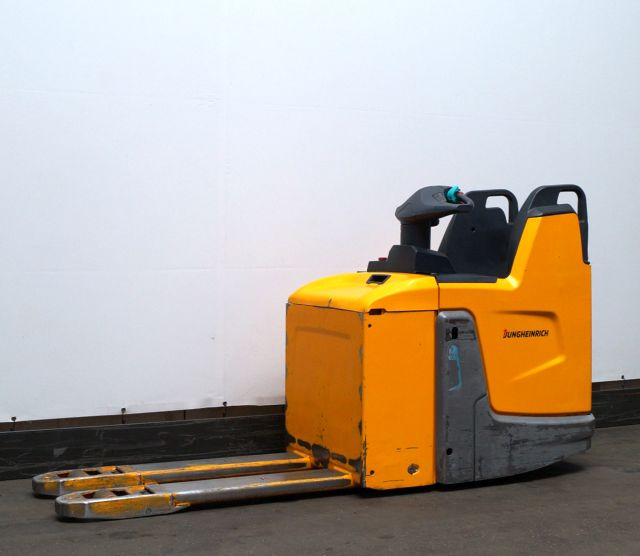 Jungheinrich ERE125 - Pallet truck: picture 1 Jungheinrich ERE125 - Pallet truck: picture 1
