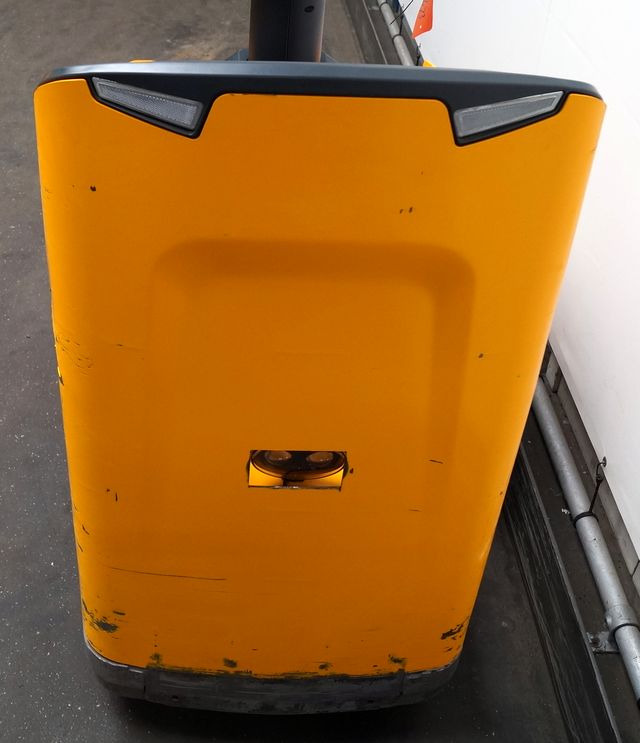 Jungheinrich ERE225 - Pallet truck: picture 4 Jungheinrich ERE225 - Pallet truck: picture 4