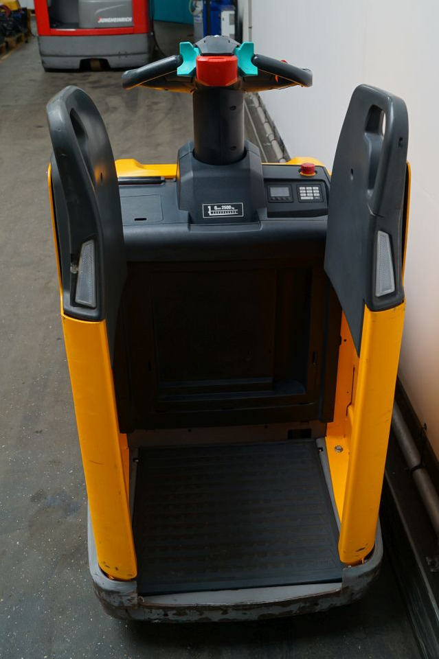 Jungheinrich ERE225 - Pallet truck: picture 3 Jungheinrich ERE225 - Pallet truck: picture 3