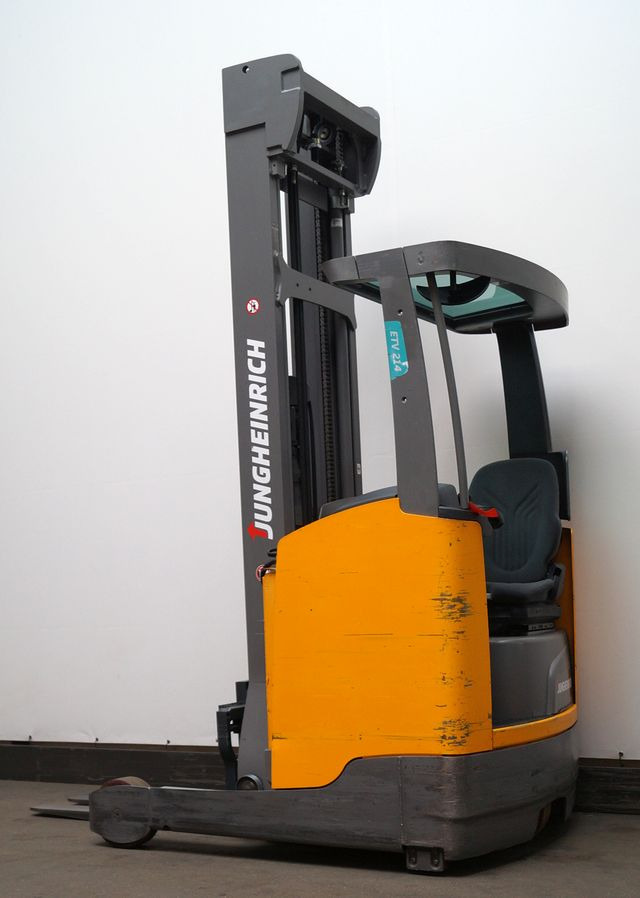 Jungheinrich ETV214 - Reach truck: picture 1 Jungheinrich ETV214 - Reach truck: picture 1