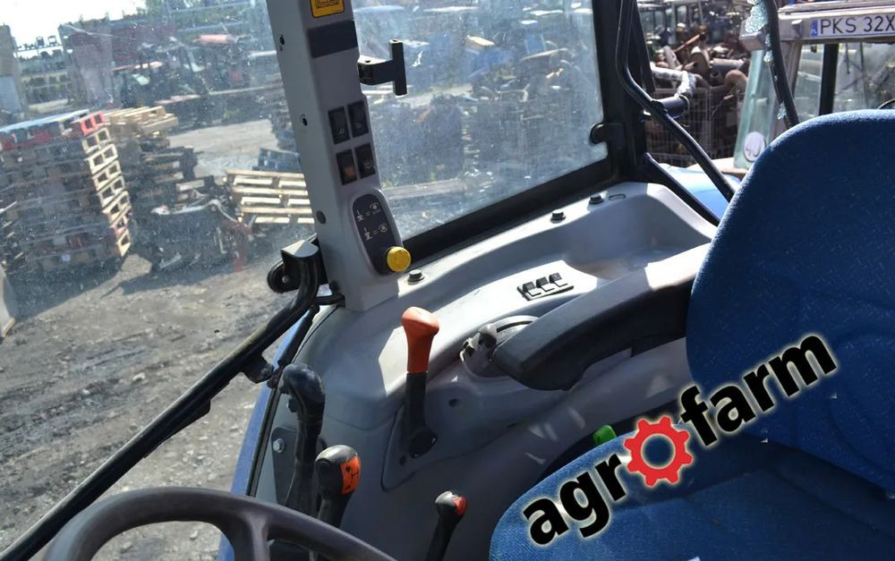 New Holland T5050 skrzynia silnik most obudowa piasta blok zawór - Gearbox for Agricultural machinery: picture 5 New Holland T5050 skrzynia silnik most obudowa piasta blok zawór - Gearbox for Agricultural machinery: picture 5