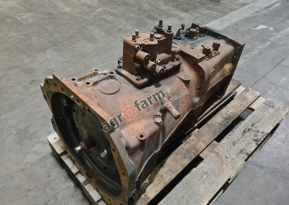 Skrzynia biegów Massey Ferguson 6475 1176B3 - Gearbox: picture 1 Skrzynia biegów Massey Ferguson 6475 1176B3 - Gearbox: picture 1