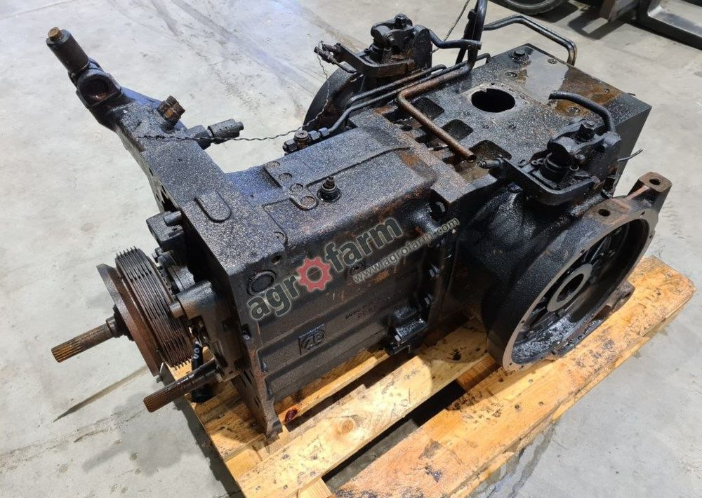Gearbox Skrzynia biegów, most tylny Deutz Agrotron 100: picture 1