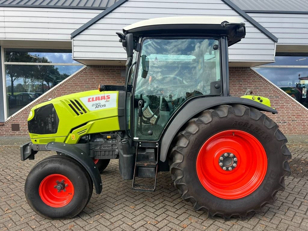 Claas Atos 230 - Farm tractor: picture 2 Claas Atos 230 - Farm tractor: picture 2