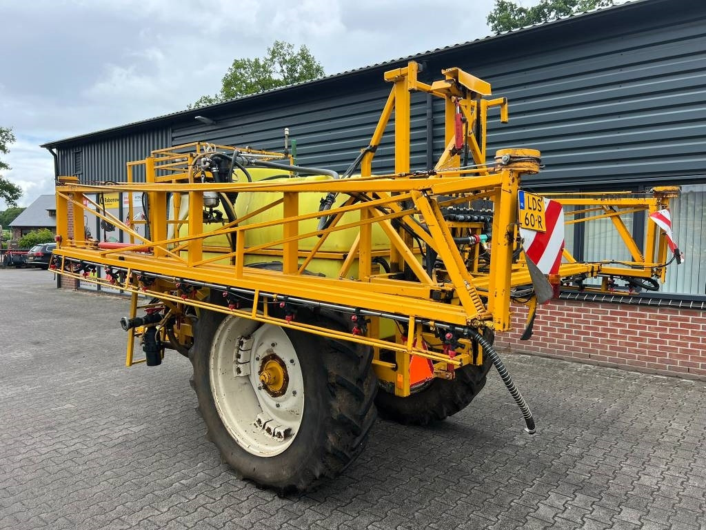 Dubex Junior - Trailed sprayer: picture 3 Dubex Junior - Trailed sprayer: picture 3