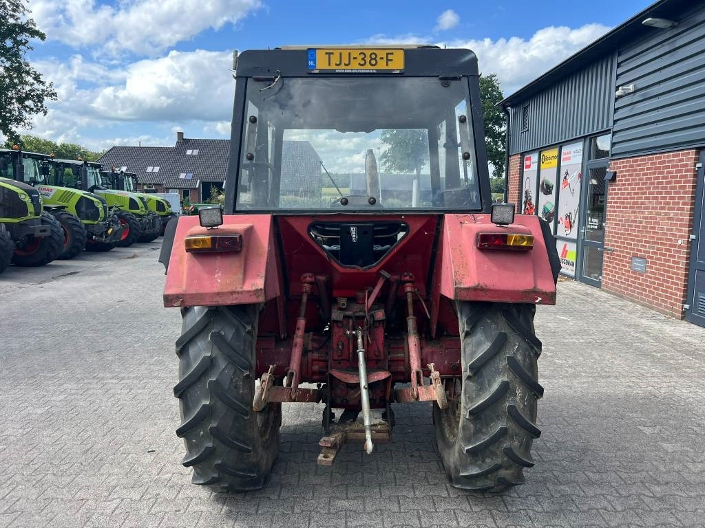 International 744 - Farm tractor: picture 4 International 744 - Farm tractor: picture 4