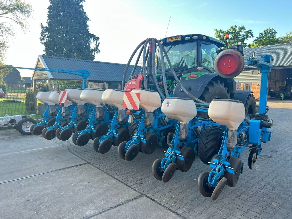 Monosem NG PLUS 8 - Precision sowing machine: picture 5 Monosem NG PLUS 8 - Precision sowing machine: picture 5