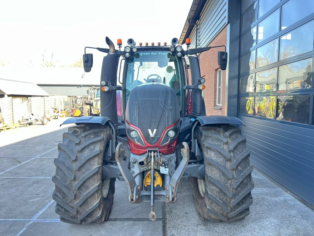 Valtra T 174 Versu - Farm tractor: picture 5 Valtra T 174 Versu - Farm tractor: picture 5