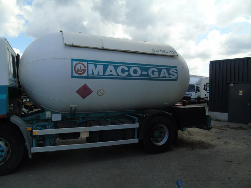 DAF CF 75.270 + 17.517LITER GAS TRANSPORT + PUMP - Tank truck: picture 4 DAF CF 75.270 + 17.517LITER GAS TRANSPORT + PUMP - Tank truck: picture 4