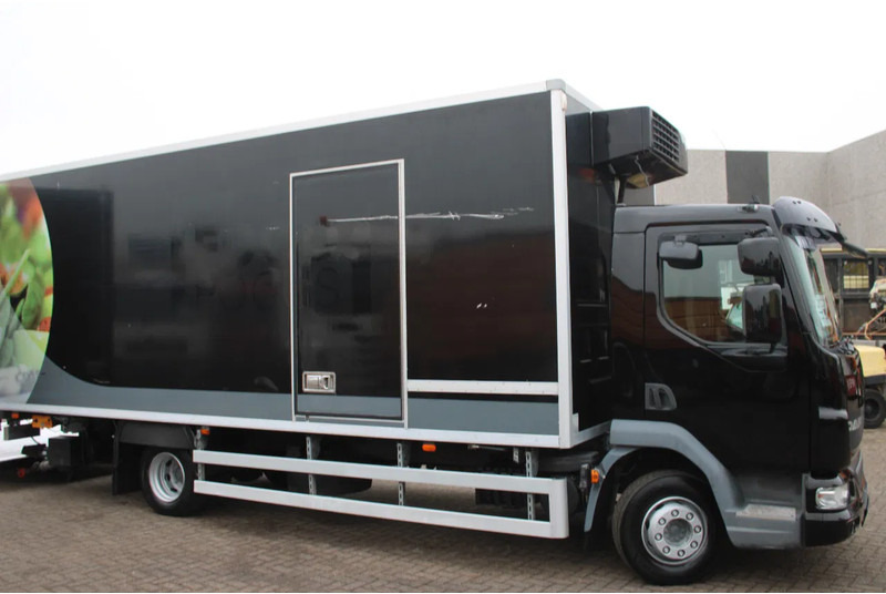 DAF LF 45.130 + EURO 5 + thermo king LOW KM + MANUAL - Refrigerator truck: picture 3 DAF LF 45.130 + EURO 5 + thermo king LOW KM + MANUAL - Refrigerator truck: picture 3