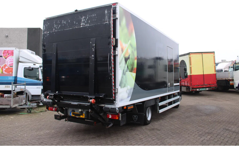 DAF LF 45.130 + EURO 5 + thermo king LOW KM + MANUAL - Refrigerator truck: picture 4 DAF LF 45.130 + EURO 5 + thermo king LOW KM + MANUAL - Refrigerator truck: picture 4