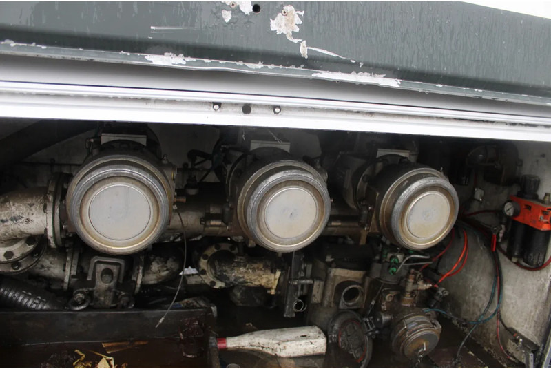 Tank truck DAF LF 55.280 + 13.000L + 3 compartiment: picture 10
